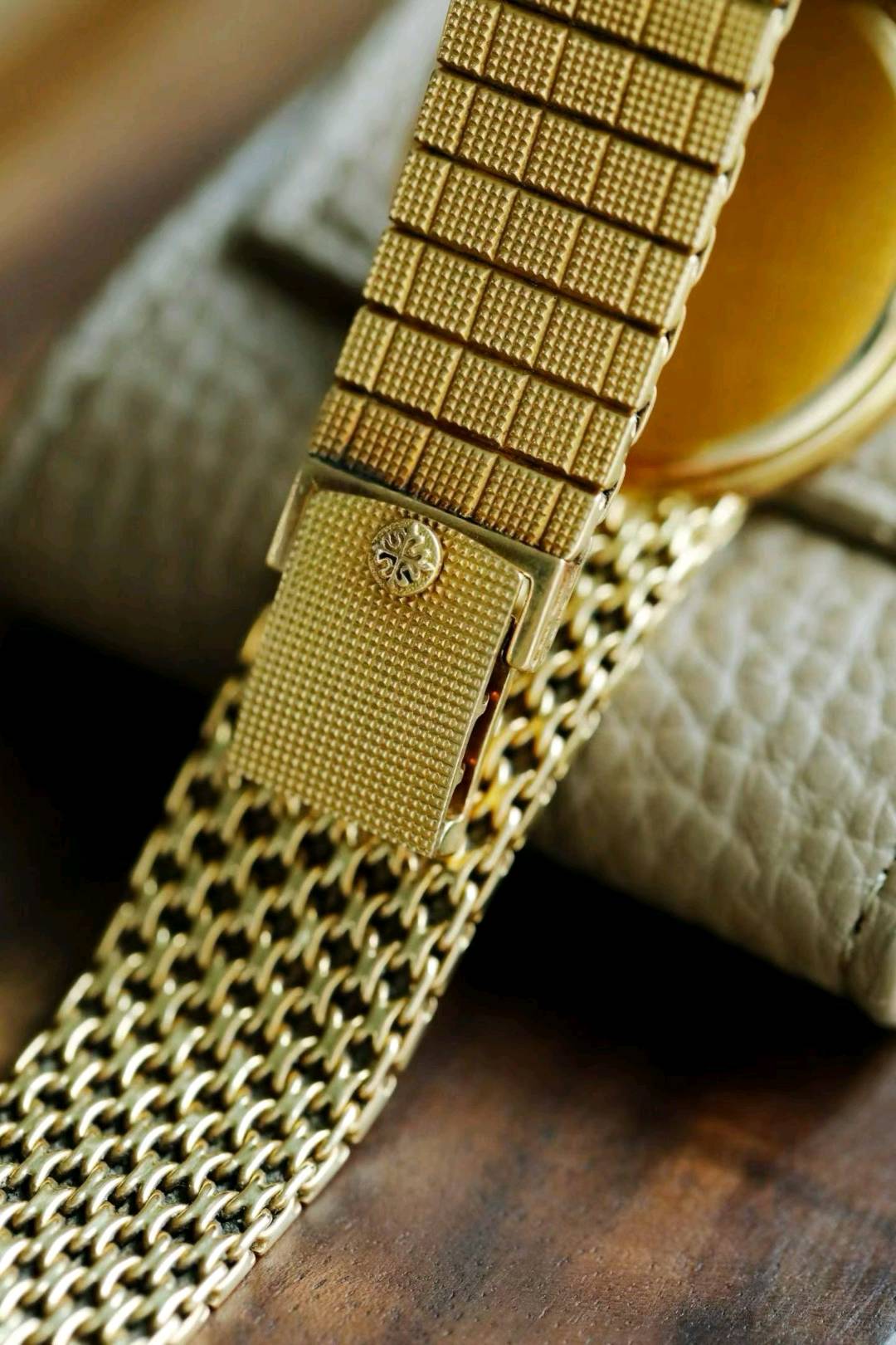 Patek Philippe 3802J detail 5