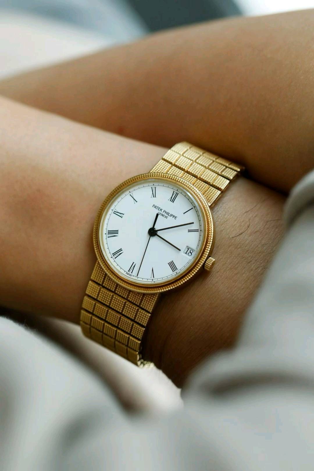 Patek Philippe 3802J detail 8