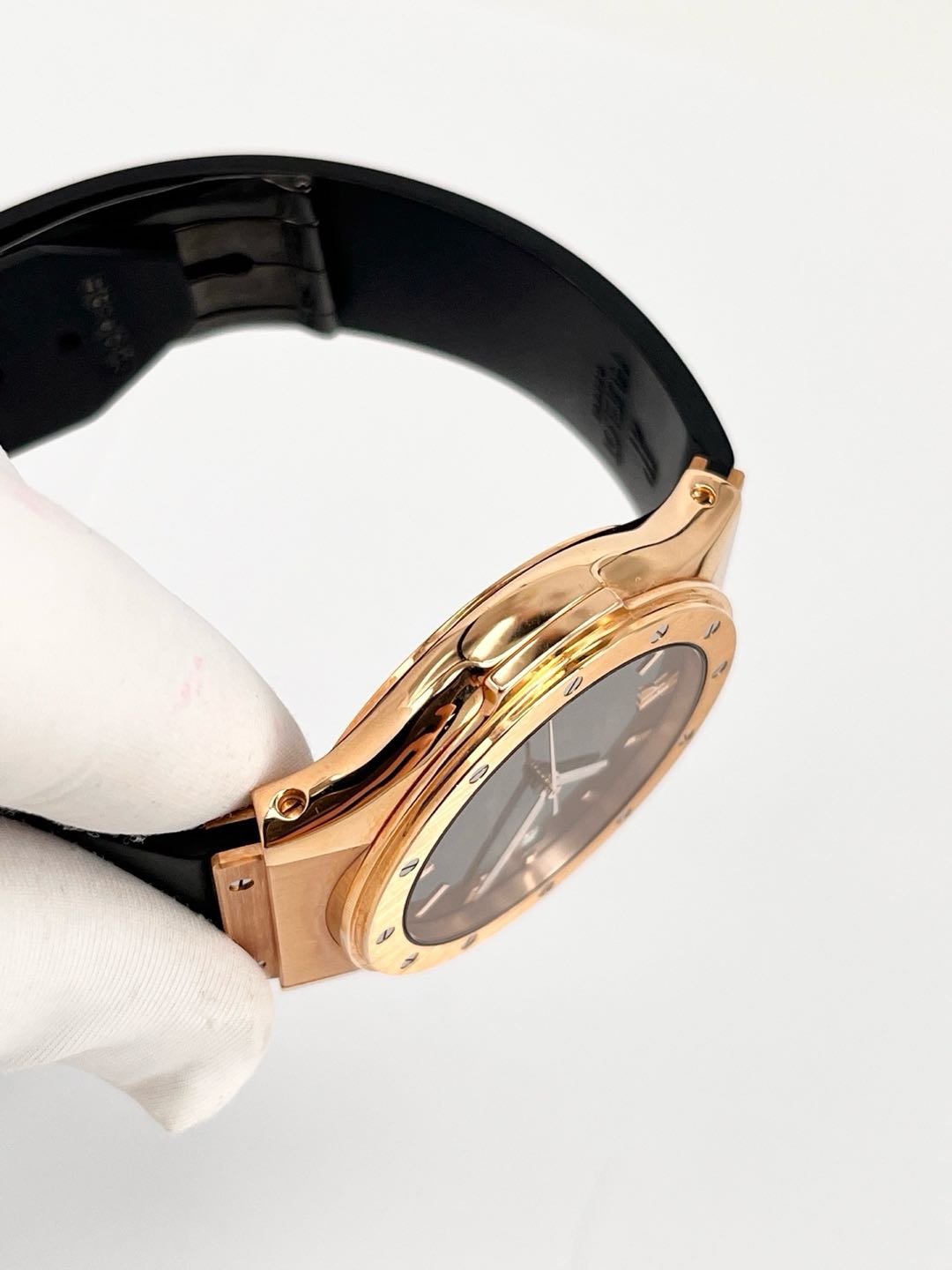 Hublot 1915.NE.10.7 detail 3