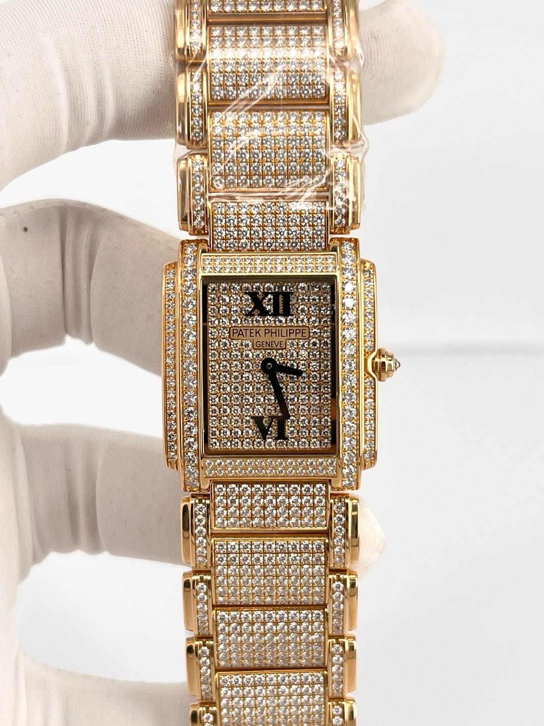 Patek Philippe 4908 / 50R-012