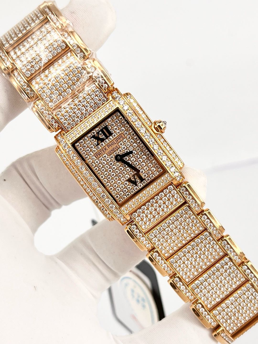 Patek Philippe 4908 / 50R-012 detail 1