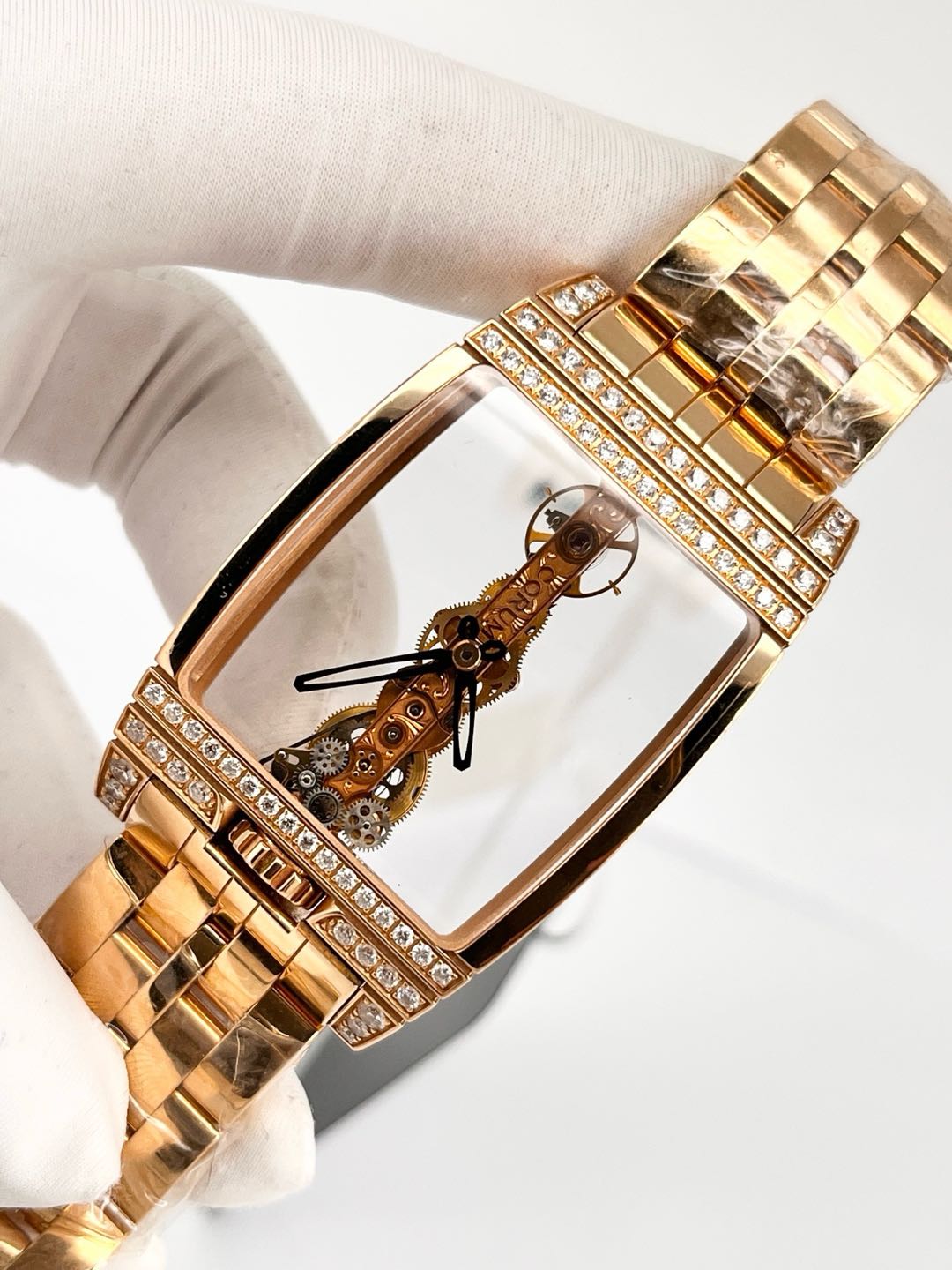 Corum 113.751.85 / M600 0000 detail 2