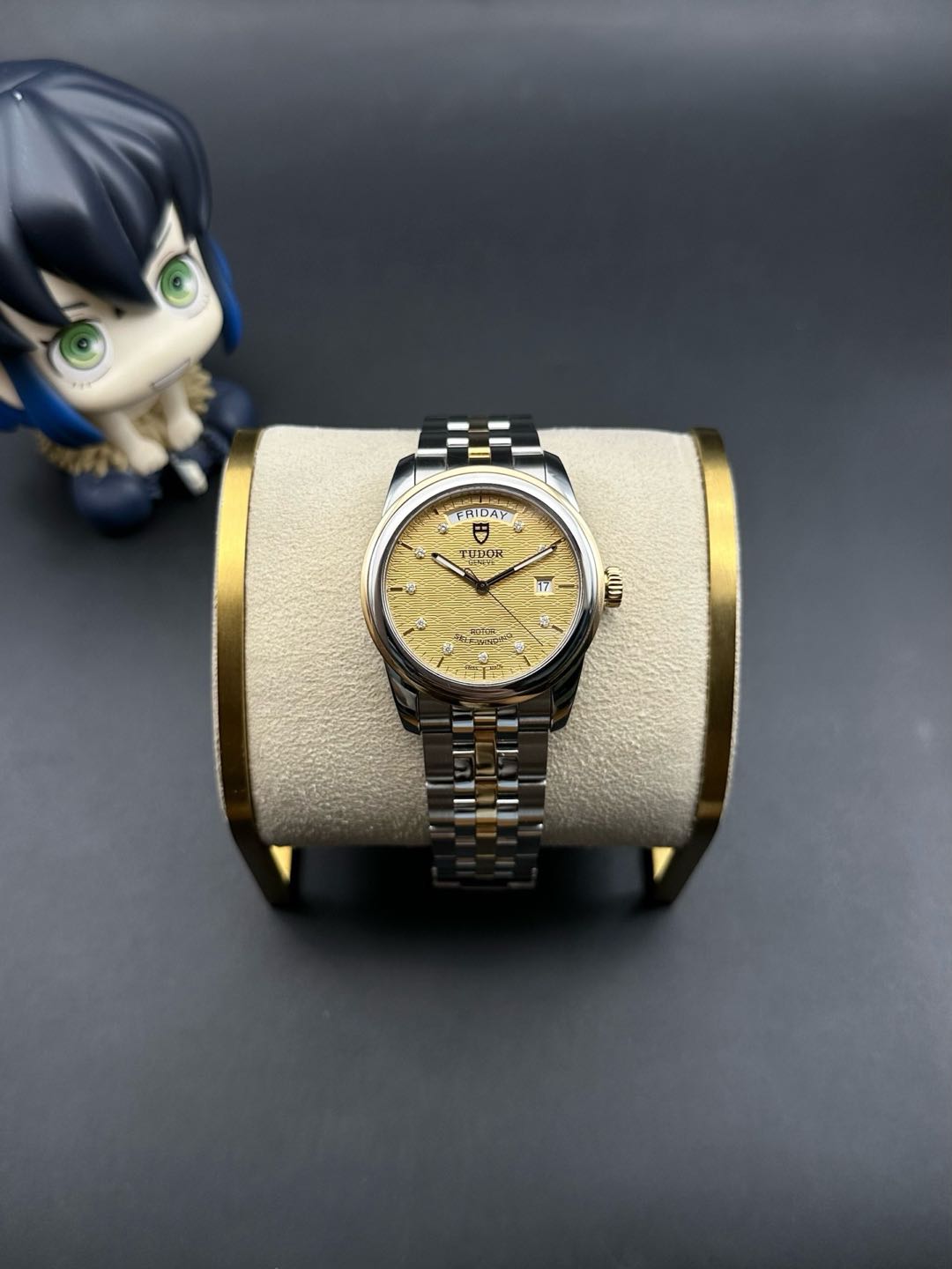 Tudor m56003-0004 detail 2