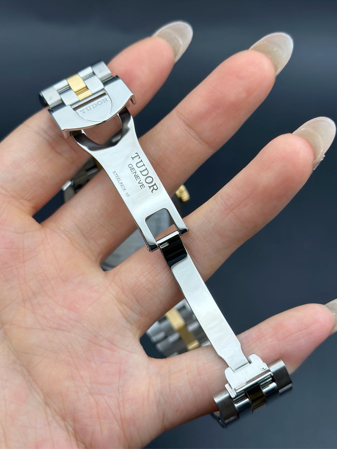 Tudor m56003-0004 detail 6