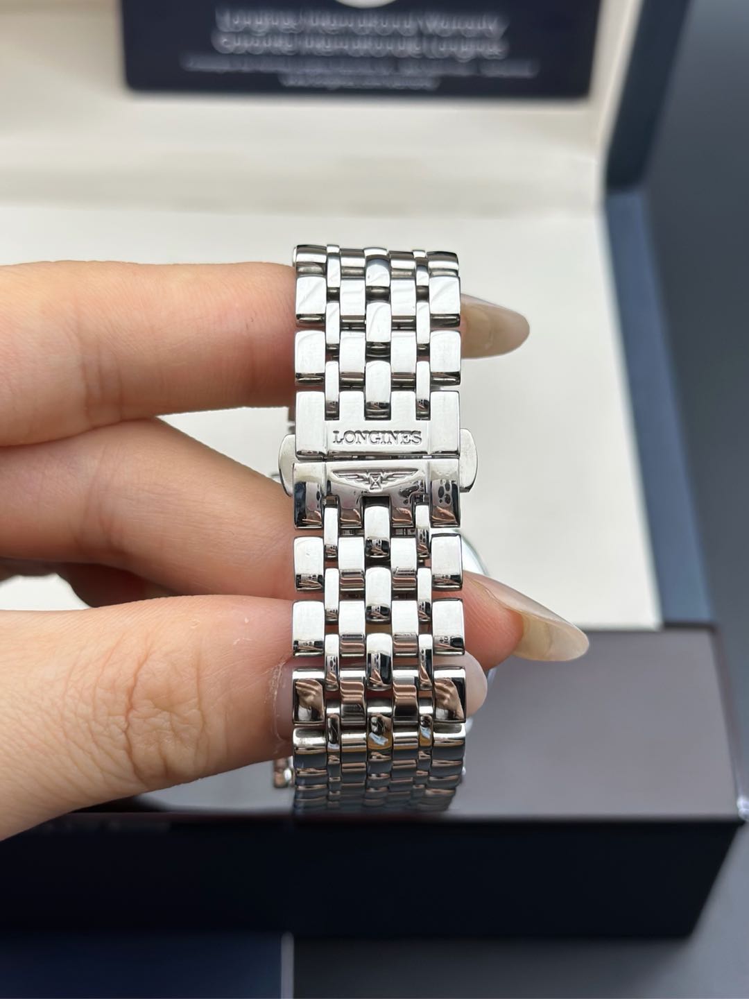 Longines L4.809.4.77.6 detail 4