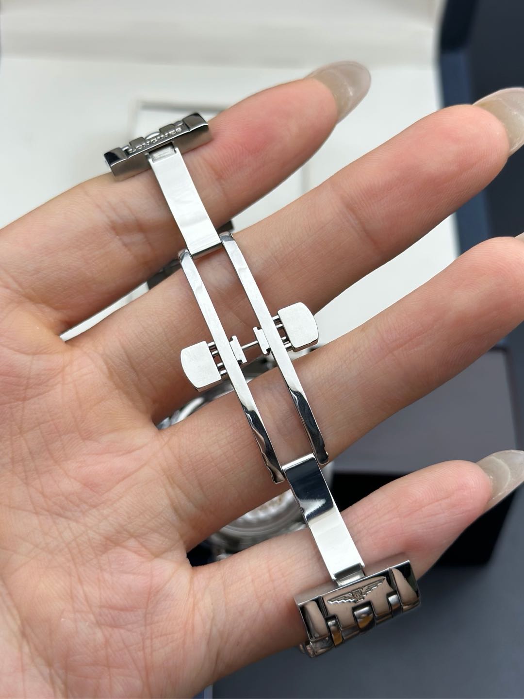 Longines L4.809.4.77.6 detail 5