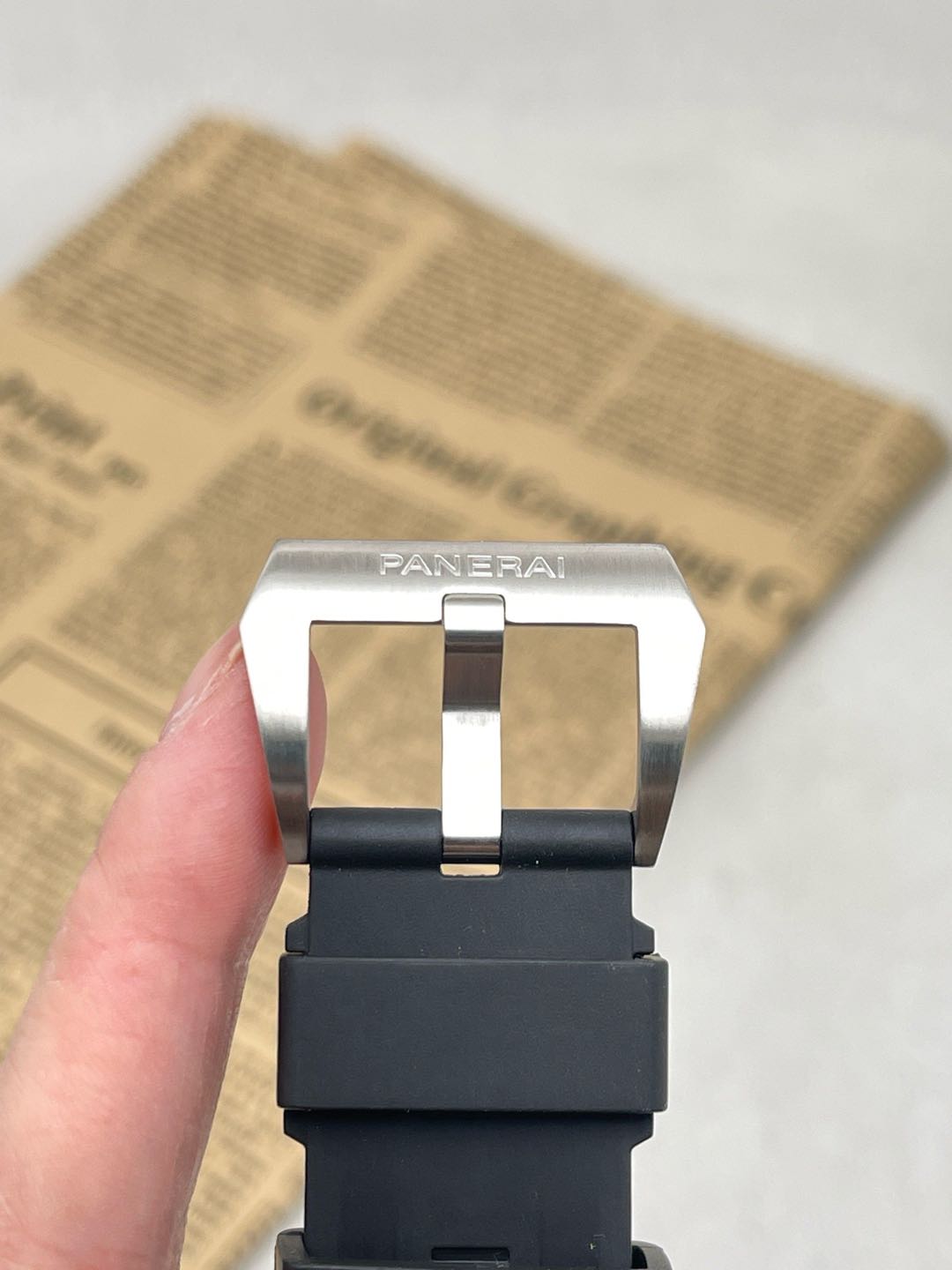 Panerai PAM00104 detail 5