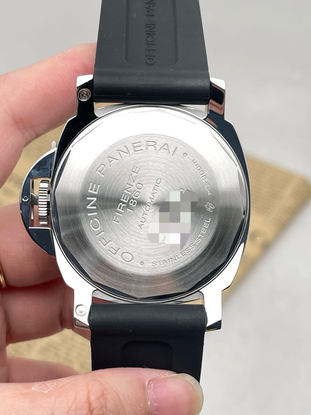 Panerai PAM00104 detail 6