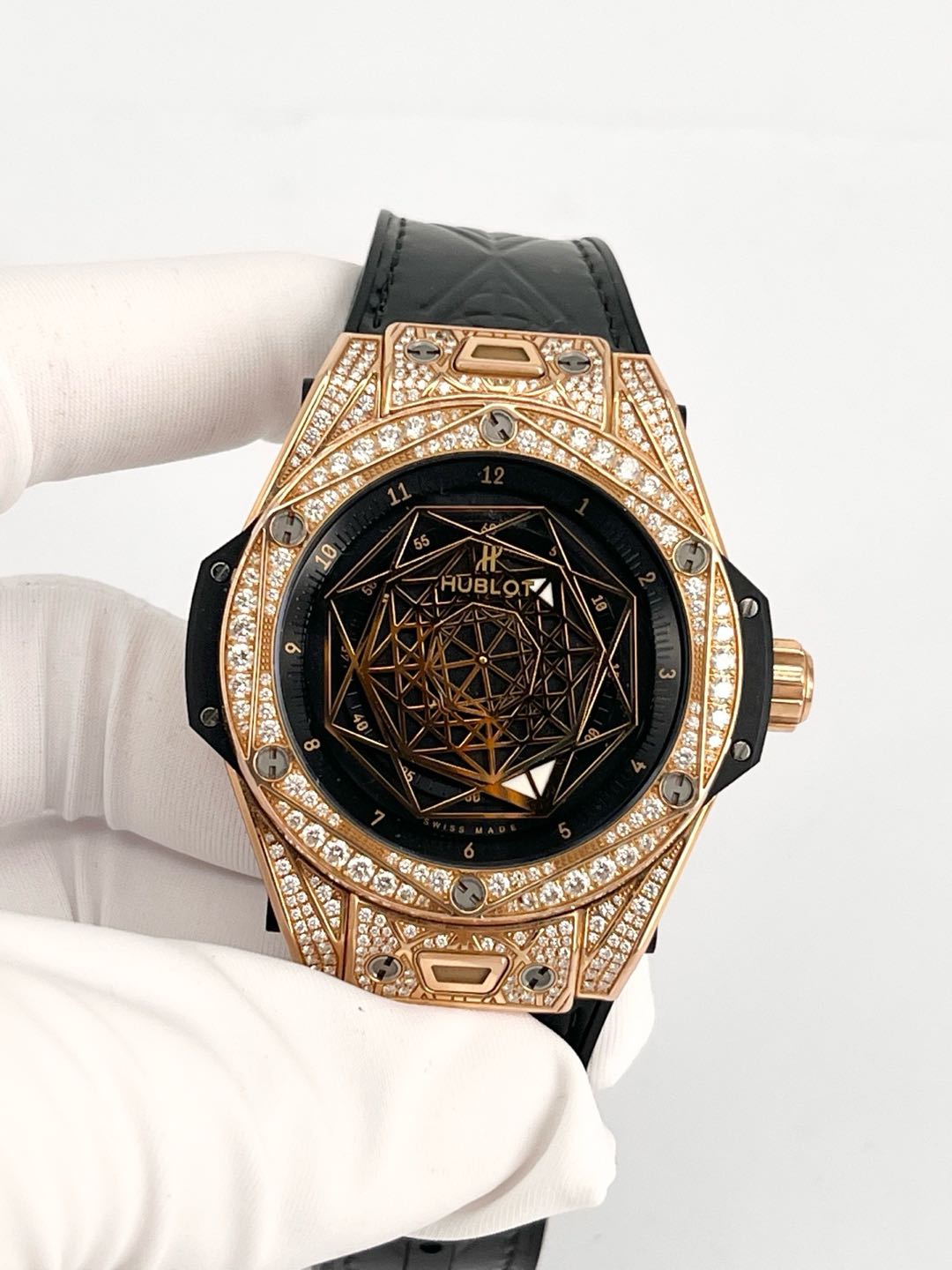 Hublot 465.0S.1118.VR.1704.MXM18