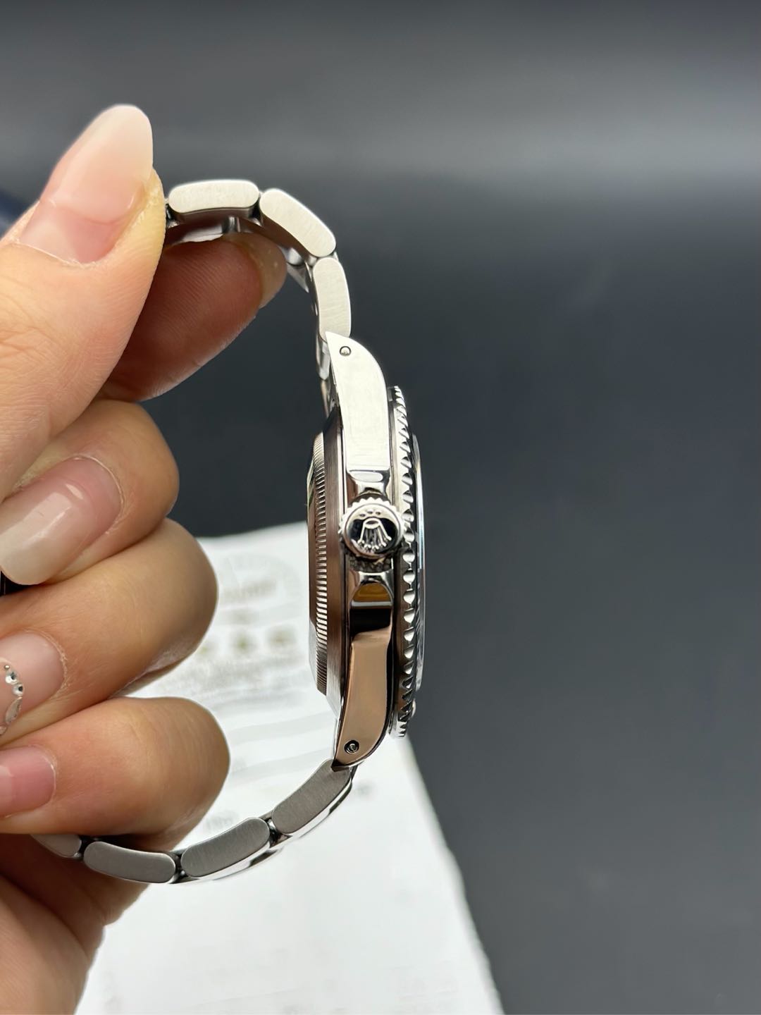 Rolex 14060M detail 3