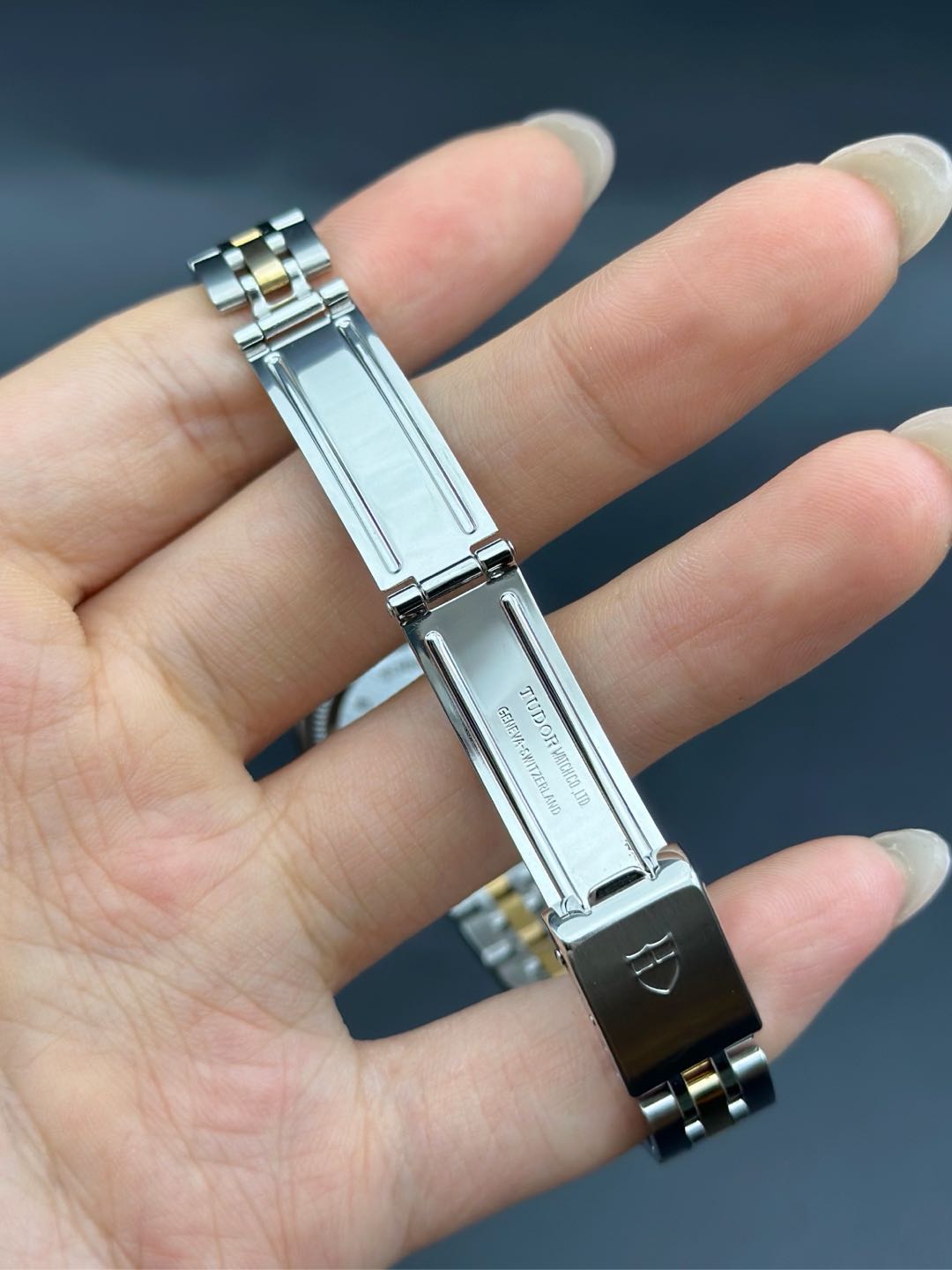 Tudor M92513-0011 detail 5