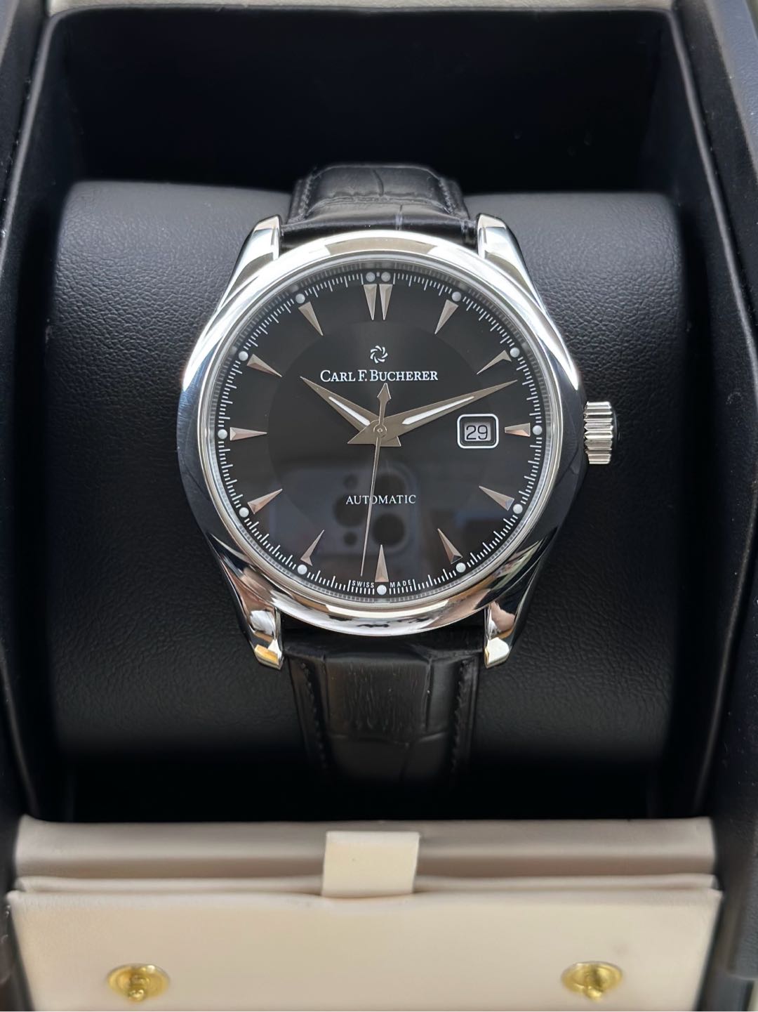 Carl F. Bucherer 00.10915.08.33.01