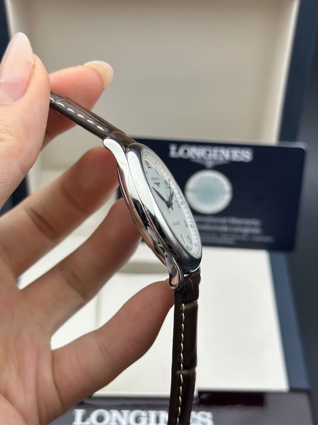 Longines L2.628.4.78.3 detail 2