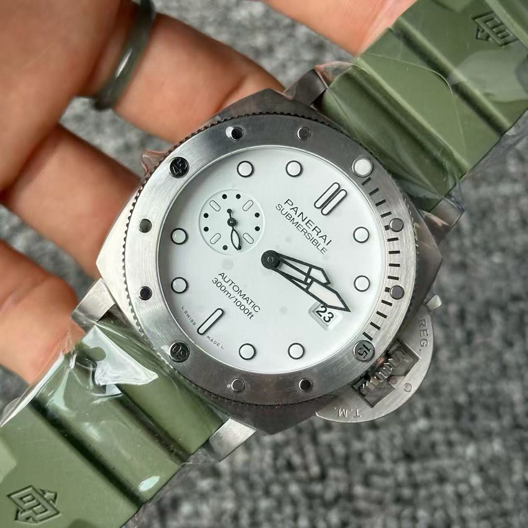 Panerai PAM01226 detail 2
