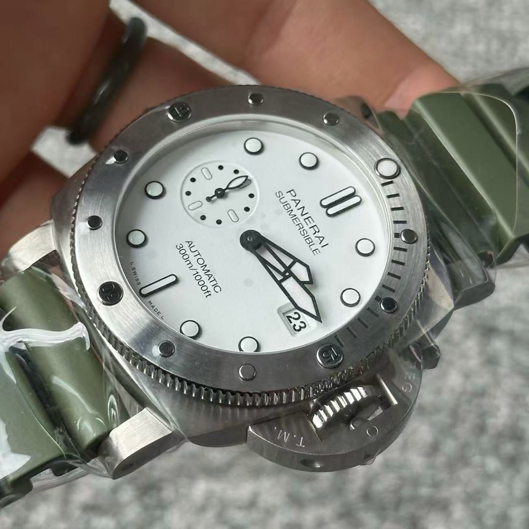 Panerai PAM01226 detail 3