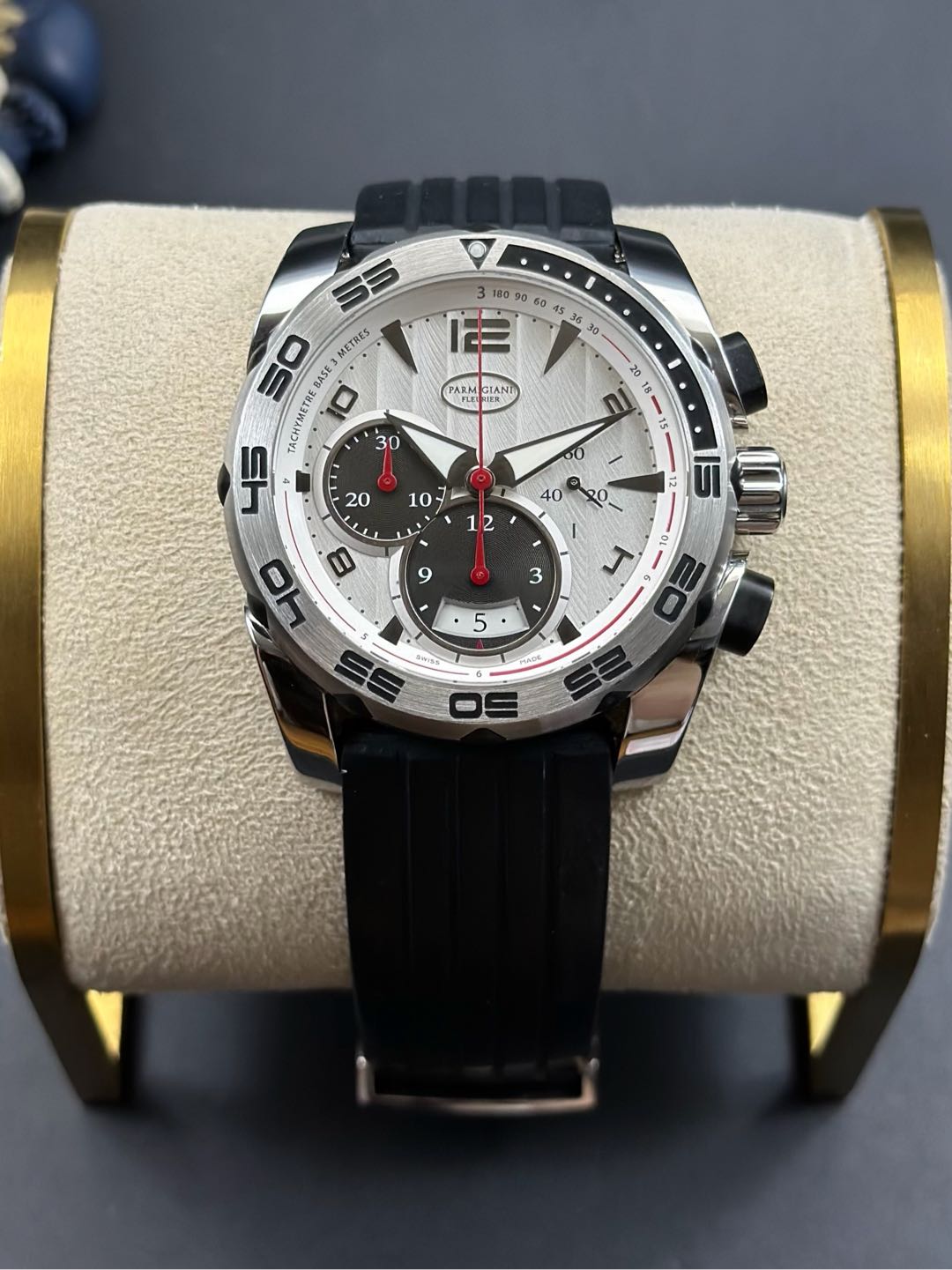 Parmigiani Fleurier PFC528-0010101-X01402