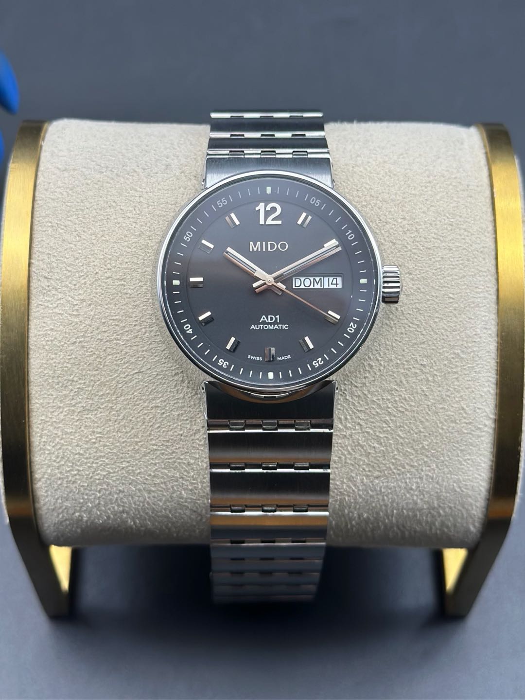 Mido M8330.4.28.1