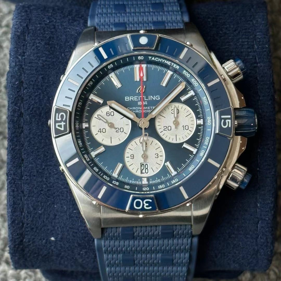 Breitling AB0136161C1S1