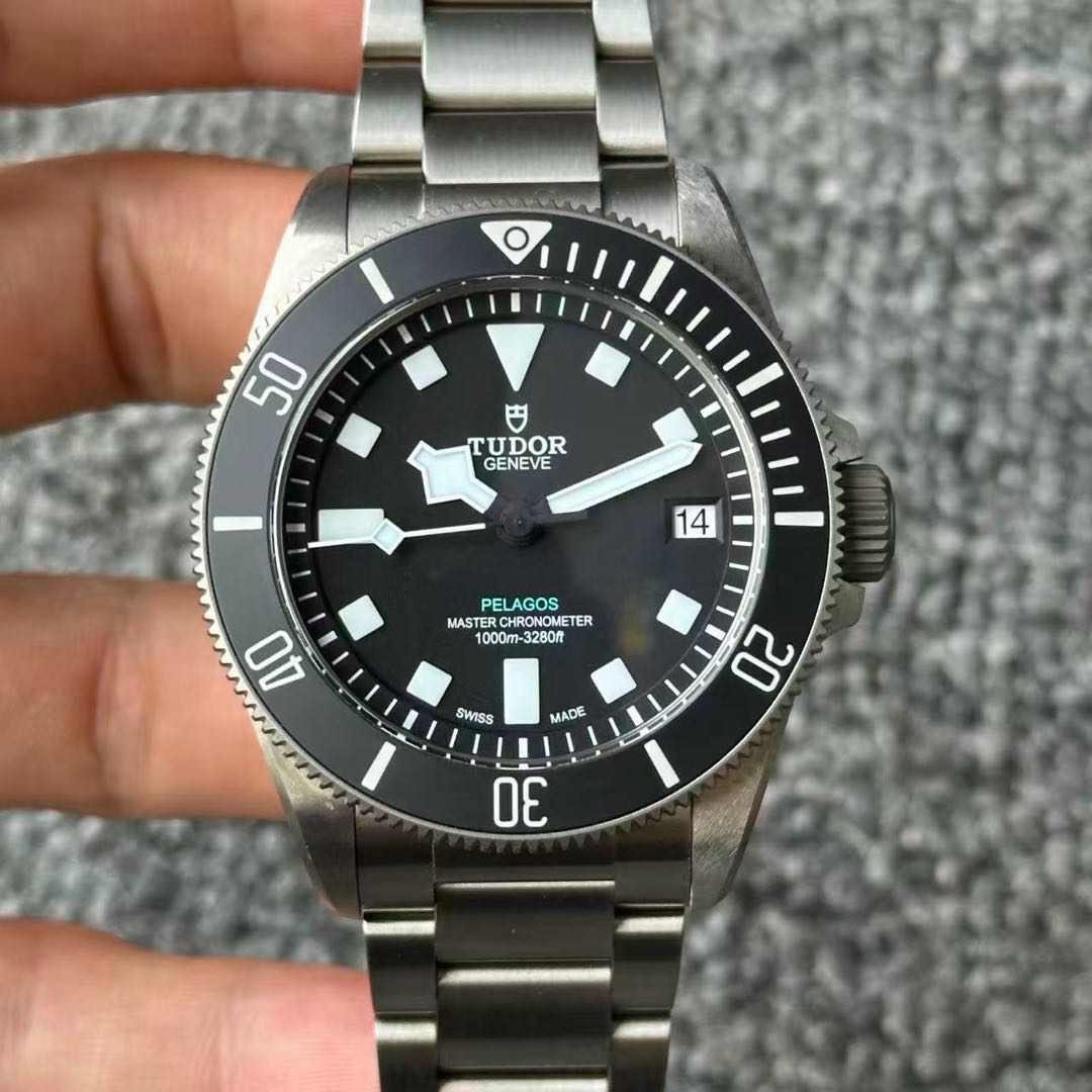 Tudor M2543C1A7NU-0001